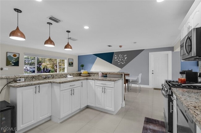 Building Photo - 1815 SW 85th Ct