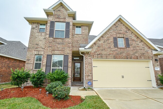 Building Photo - 20215 Stonebridge Terrace Dr