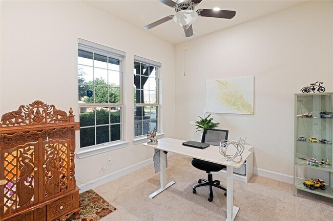 Building Photo - 228 Lockhart Lp