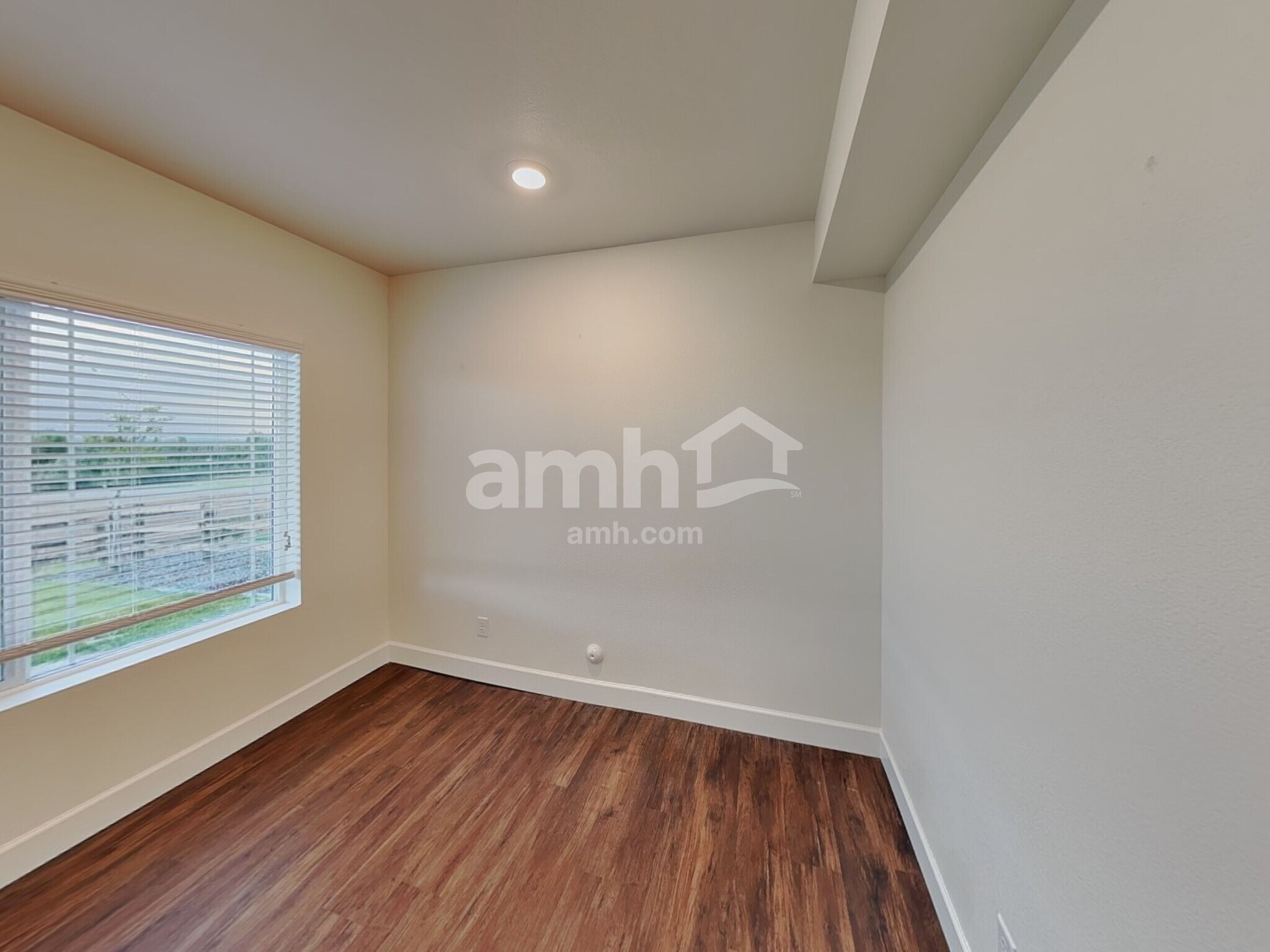 Building Photo - 14982 W 82nd Pl