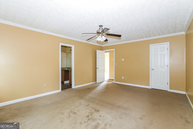 Building Photo - 4985 Diggers Way