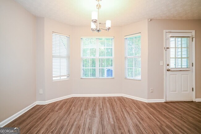 Building Photo - 1351 Hollenbeck Ln