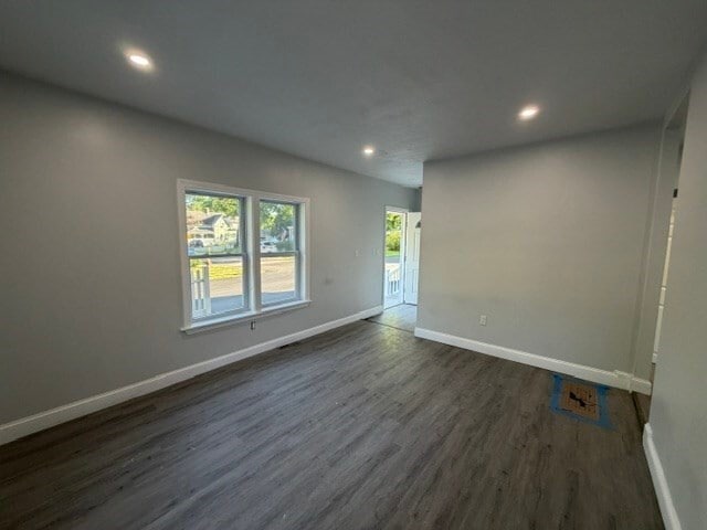 Building Photo - 73 Draper Ave