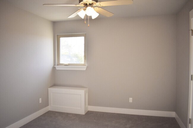 Building Photo - Luxurious 4 Bedroom, 3.5 Bathroom Home In Fayetteville, AR