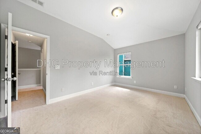 Building Photo - 1765 Stoney Creek Dr SE