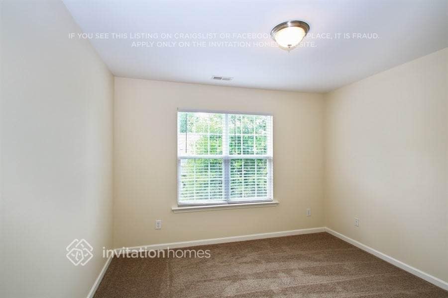 Building Photo - 17322 Grand Central Way