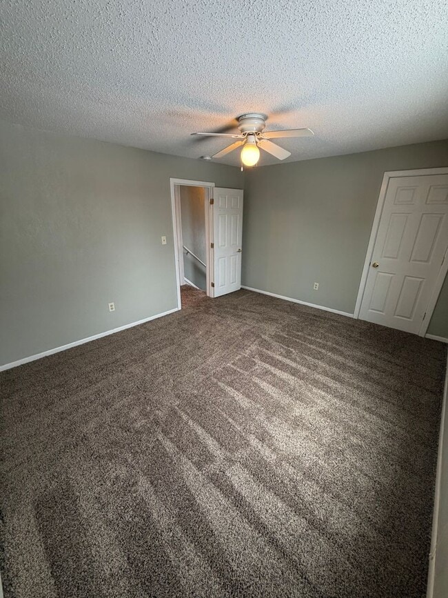 Building Photo - AVAILABLE NOW - 3 bed/1.5 bath Home In Superior with Bonus Room!