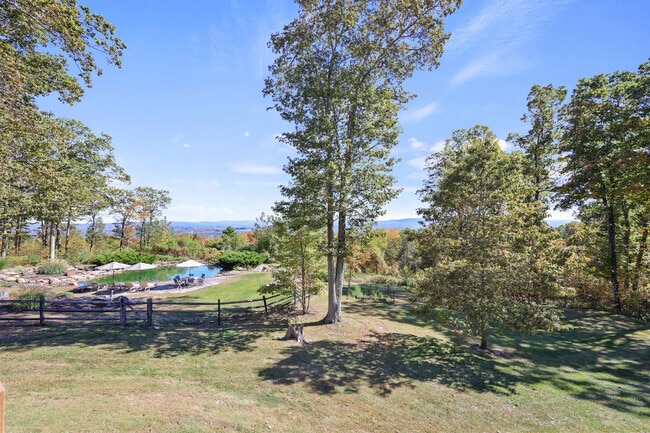Building Photo - 36 Millard Rd