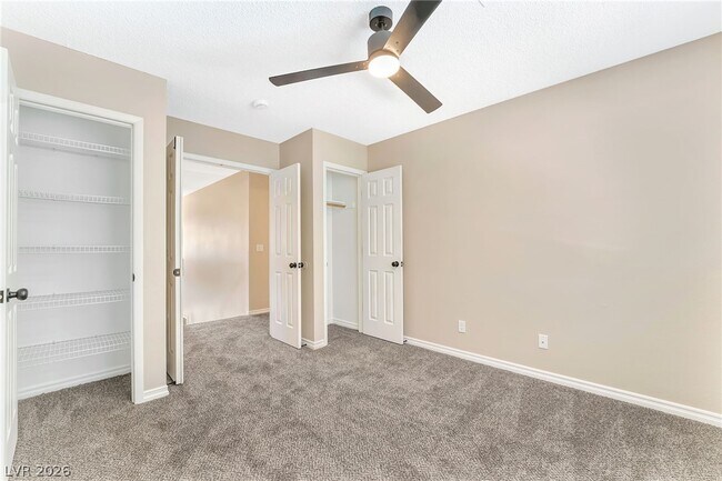 Building Photo - 966 Pack Saddle Ct