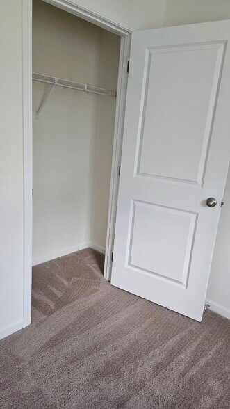 Bedroom3 Closet - 1106 Saylors Pl
