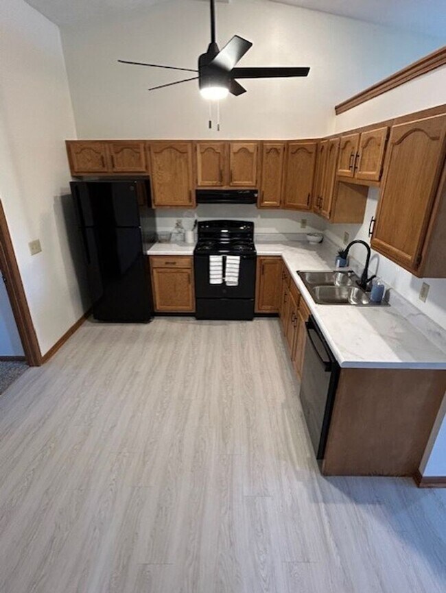 Building Photo - Updated Ranch with 2 Bedrooms, 1 Bath, and 1-Car Attached Garage!