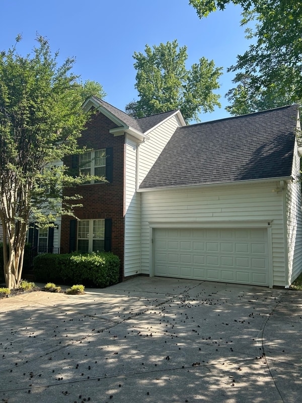 Building Photo - 226 Windsong Dr
