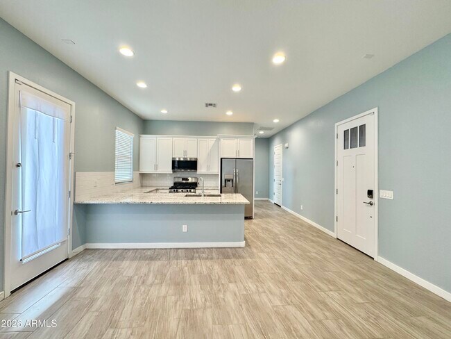 Building Photo - 4122 S Quinn Ave