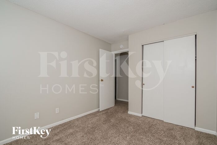 Building Photo - 9318 Kingsboro Cir