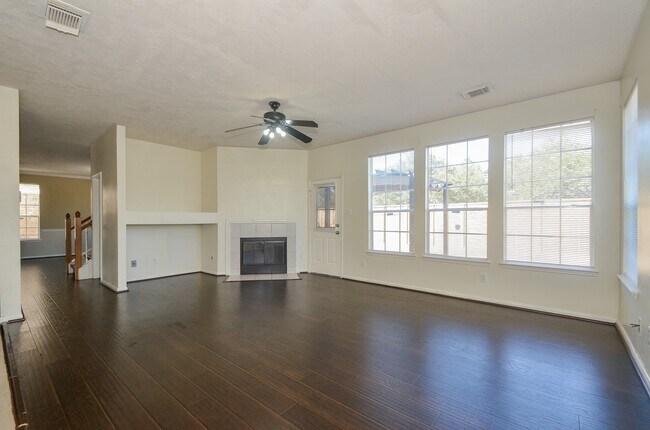 Building Photo - 15002 Turphin Way