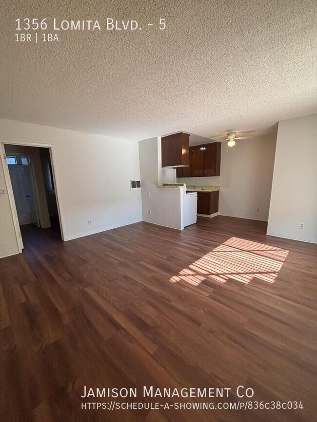 Building Photo - 1356 Lomita Blvd