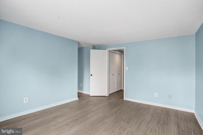 Building Photo - 9410 Walburg Way