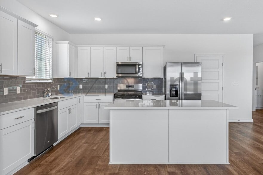 Building Photo - 11816 Red Burro