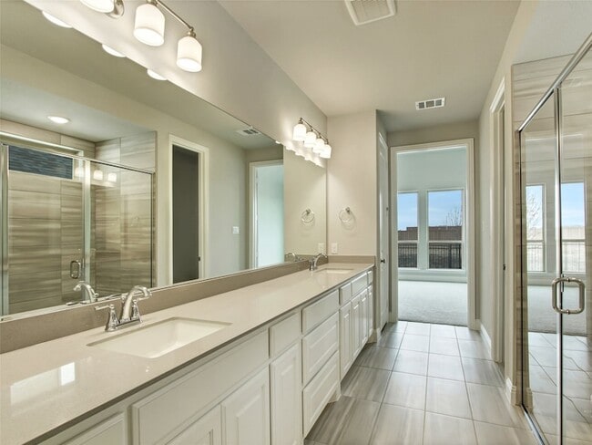 Building Photo - 3717 Brinkley Dr