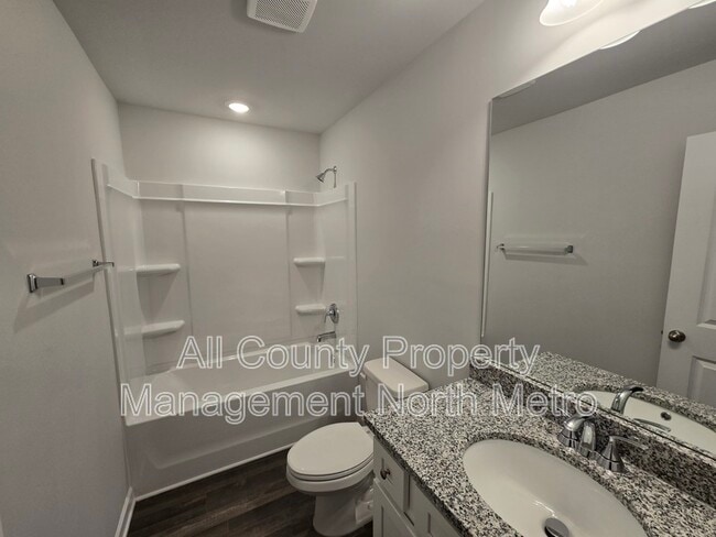 Building Photo - 438 Lanier Cir