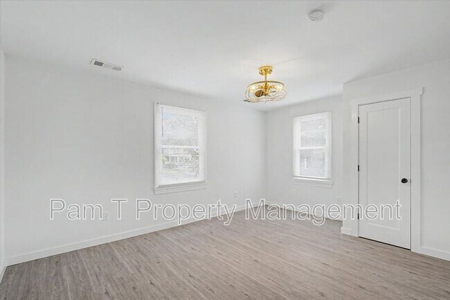 Building Photo - 201 A W 37th St