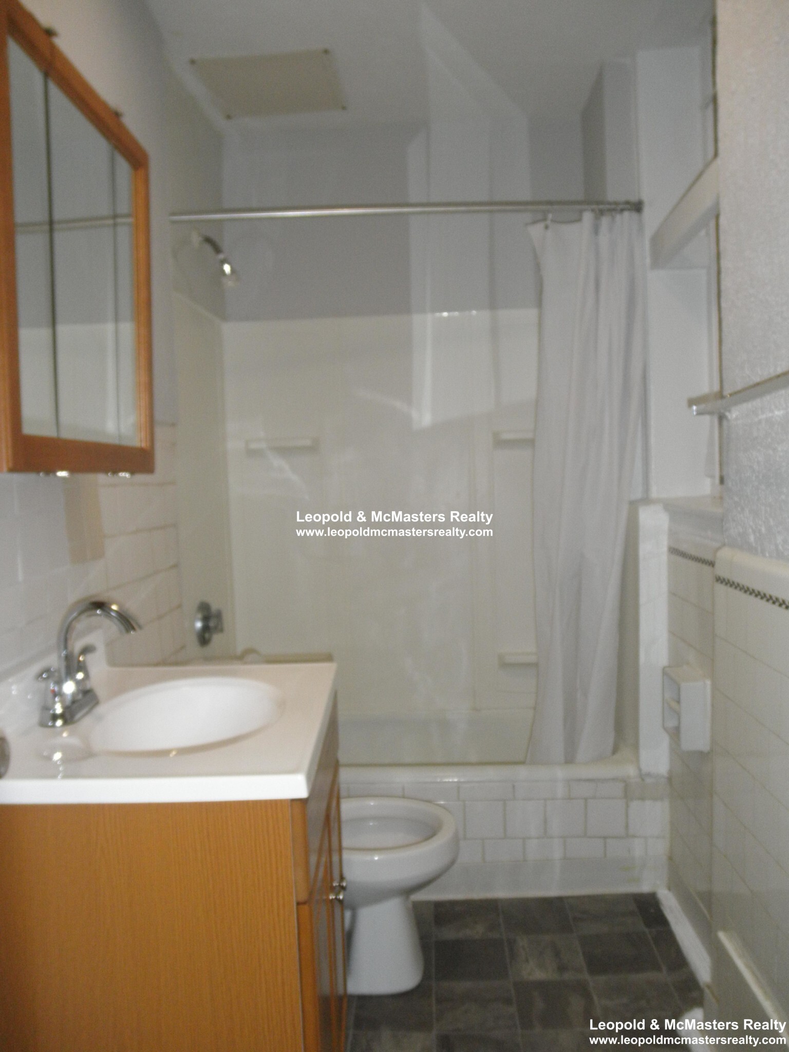 Building Photo - 49 Winship St