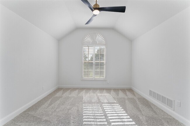 Building Photo - 3316 Westover Dr