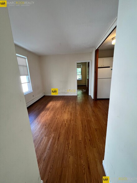 Primary Photo - 71 S Huntington Ave
