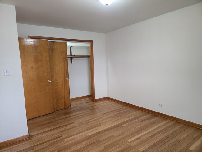 Building Photo - 517 Bethel Dr