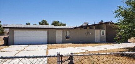 Building Photo - Apple Valley, 5 Bedrooms, 2.5 Bathrooms, L...