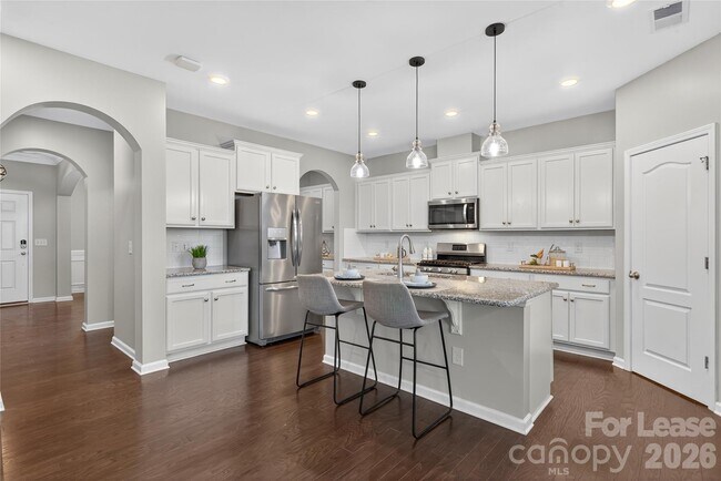 Building Photo - 7019 Hamilton Mill Dr