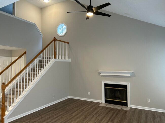 Building Photo - 3305 Drayton Pl