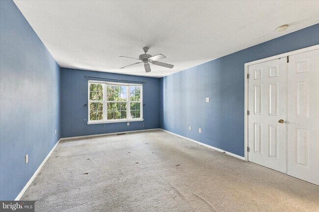 Building Photo - 722 Gilbert Pl