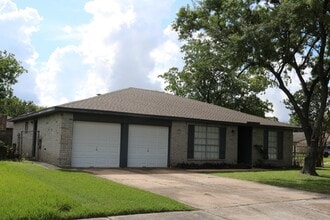 Building Photo - 9618 Rapid River Ln