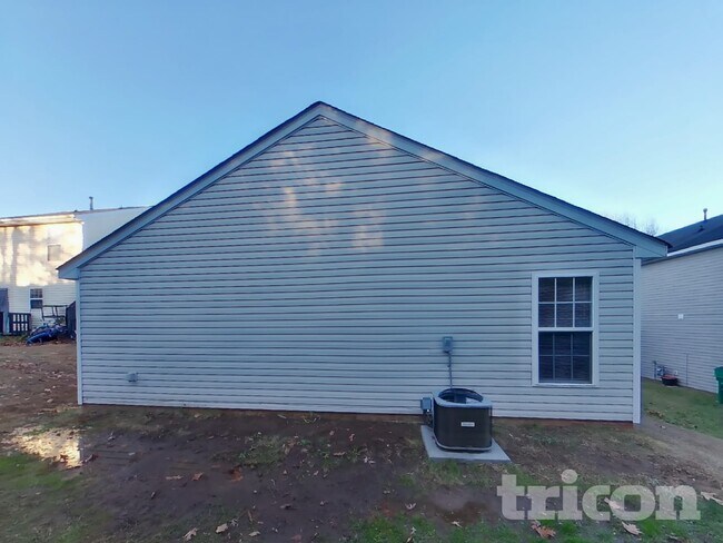 Building Photo - 1027 Alston Hill Dr