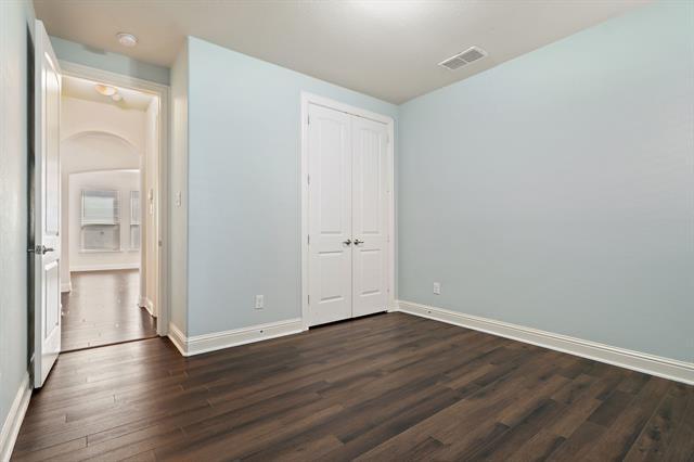 Building Photo - 208 Rolling Fork Bend