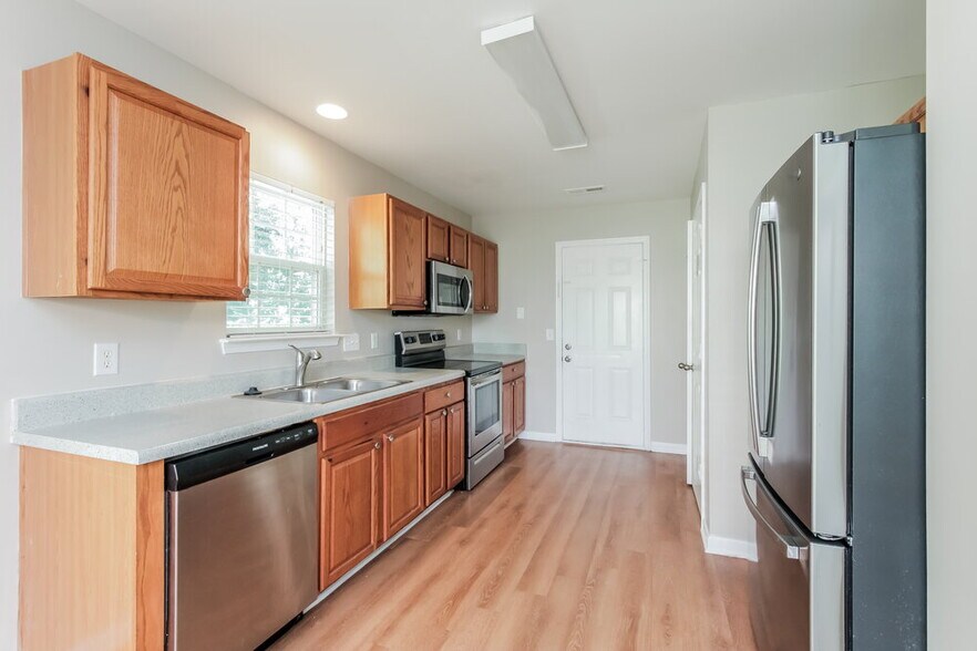 Building Photo - 4013 Fifendrum Ln
