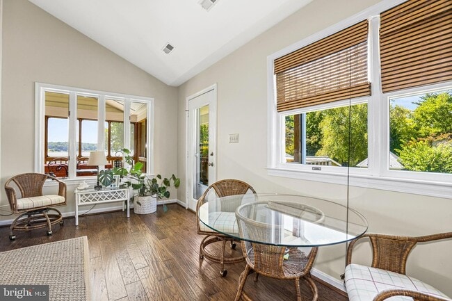 Building Photo - 638 Marlborough Point Rd