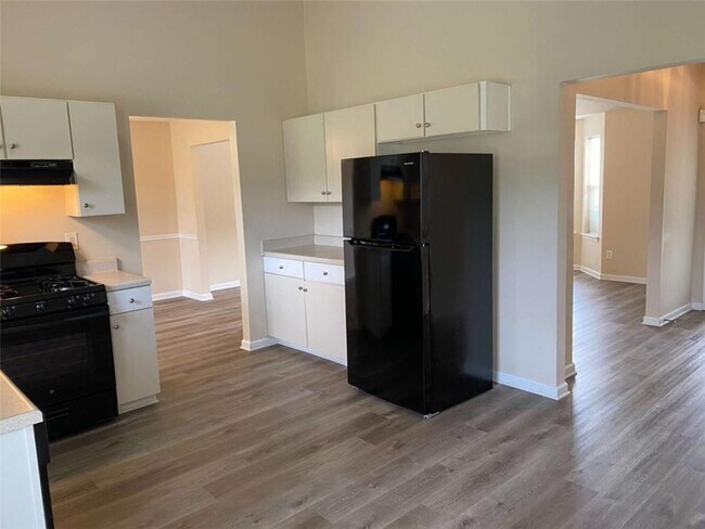 Building Photo - 4553 Era Trce