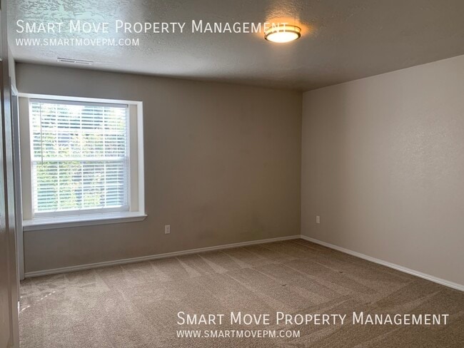 Building Photo - 3693 N Warm Creek Ave