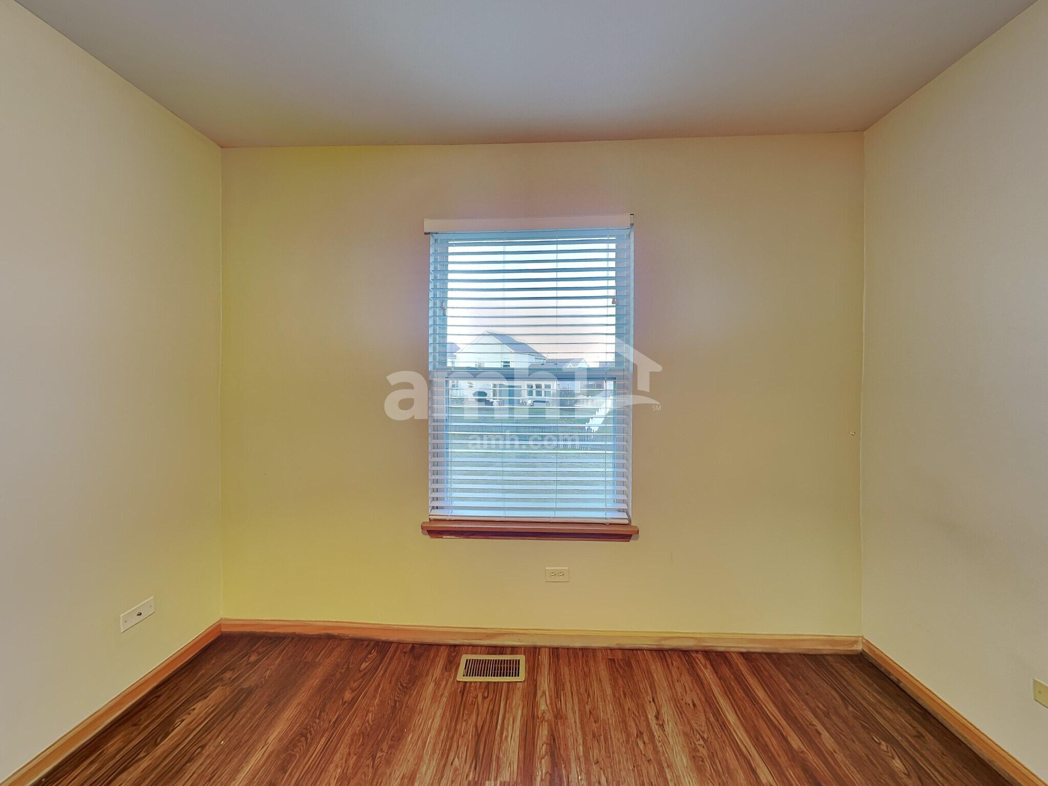 Building Photo - 1910 Prairie Ridge Dr