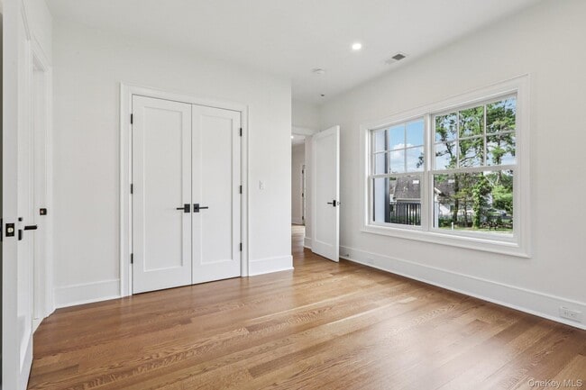 Building Photo - 15 High Point Terrace