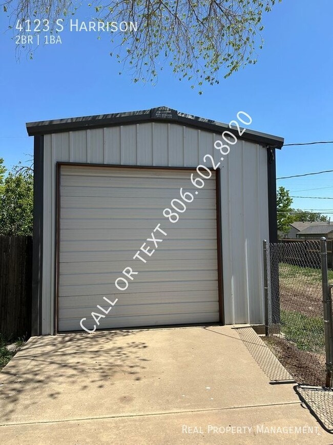 Building Photo - Home with 15x40 Metal Shop/Barn/Garage