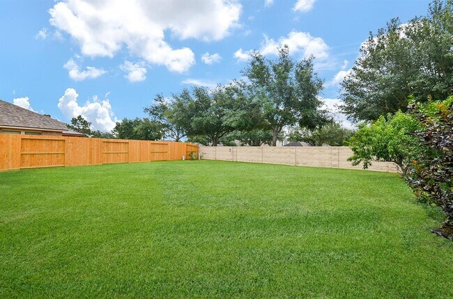 Building Photo - 25418 Lockspur Dr