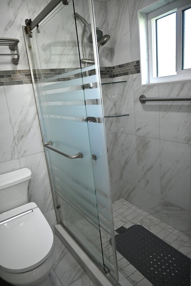 Building Photo - 9746 Lancaster Pl