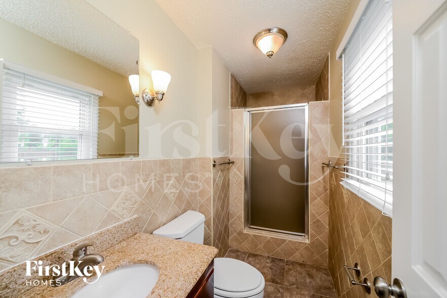 Building Photo - 6020 Stone Bluff Dr