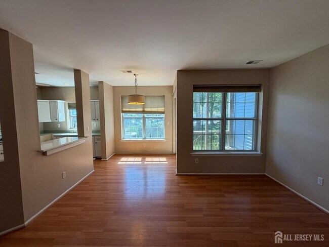 Building Photo - 3081 Cypress Ct