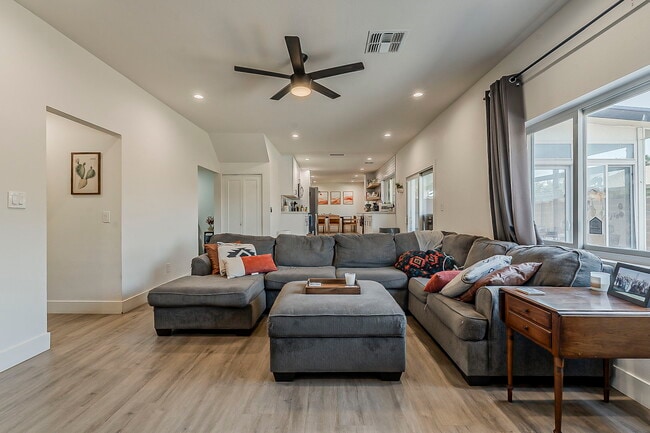 Building Photo - 2163 S Las Flores