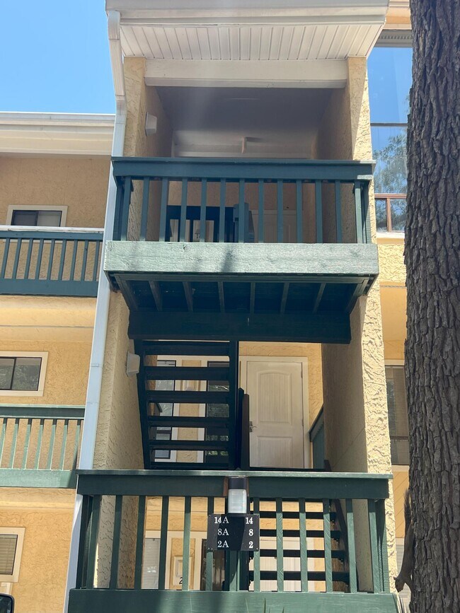 Primary Photo - 300 Yacht Club Dr