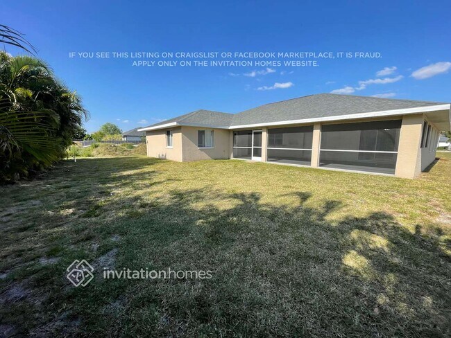 Building Photo - 4228 SW 15th Pl